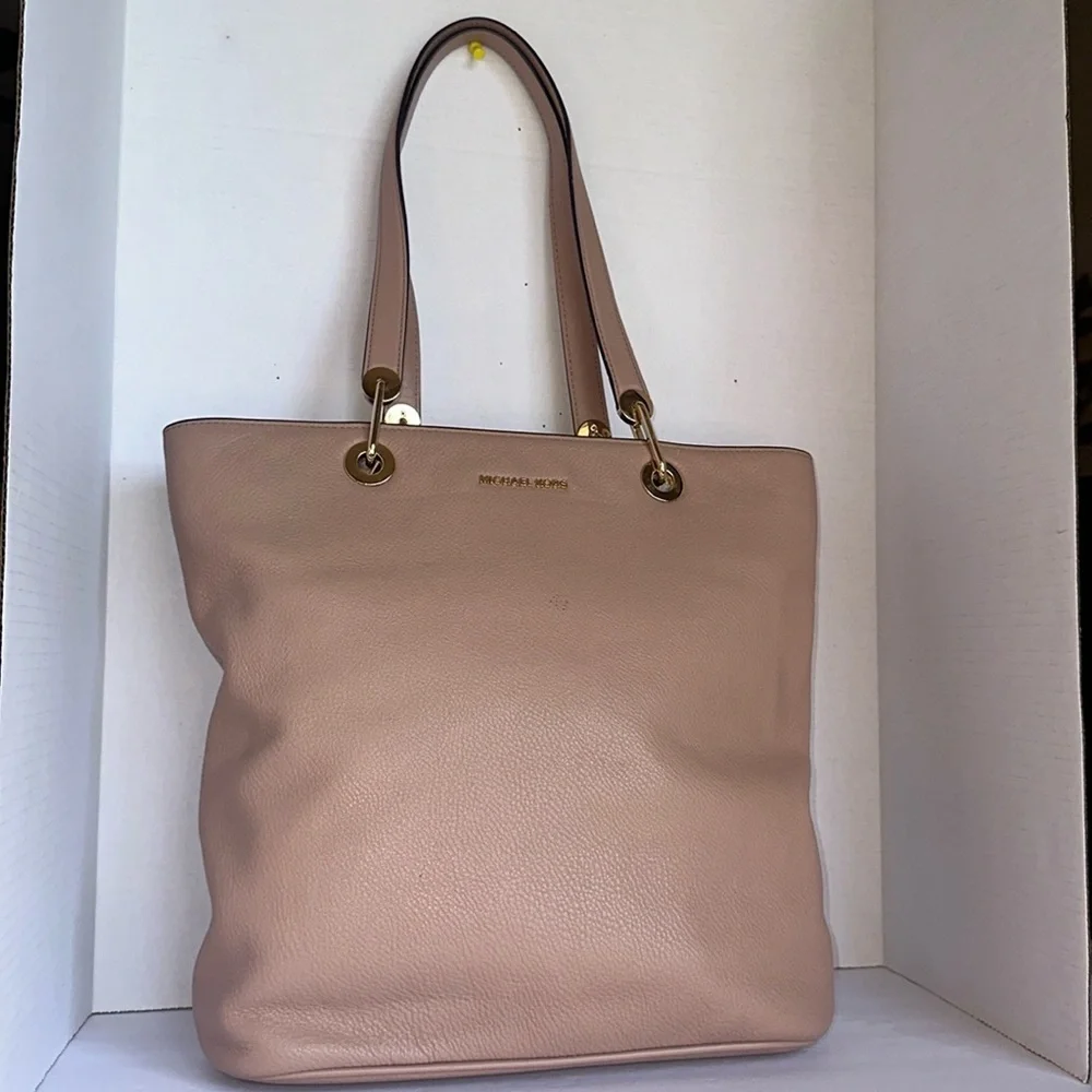 Michael Kors nwt michael